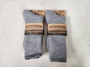 lot 35 image: 2 New Pair of Hiwassee Trading Co Merino Socks