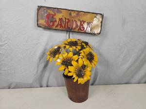 lot 40 image: New Handmade Recycled Metal Flowers