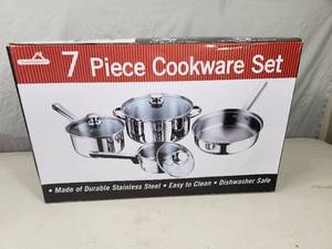 lot 44 image: New EuroHome 7 Piece Cookware Set