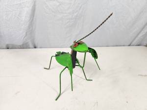 lot 78 image: New Handmade Recycled Metal Preying Mantis