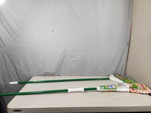 lot 90 image: New Libman Mop and Broom