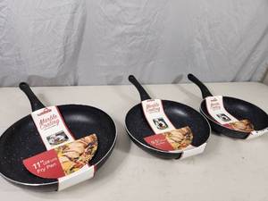 lot 91 image: 3 New EuroHome Marble Coating Pans