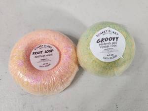 lot 107 image: 2 New Soakey Dokey Bath Bombs