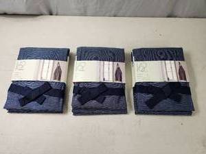 lot 123 image: 3 New Project 62 Aprons