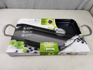 lot 135 image: New Green Pan Double Burner Griddle