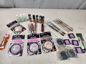 lot 147 image: Large Assortment of New Hard Candy Makeup