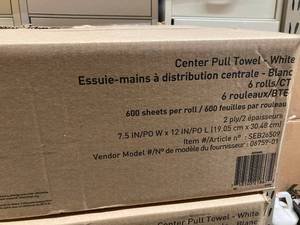 lot 116 image: Center Pull Towels