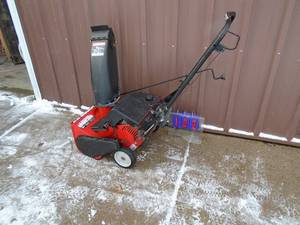 Snapper snow thrower with electric start. Used condition. Tested & works. As shown.