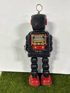 lot 2 image: KO Yoshiya Gear Windup Tin Japan Robot
