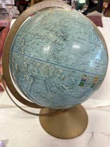 lot 67 image: Vintage Replogle 12 Inch Globe