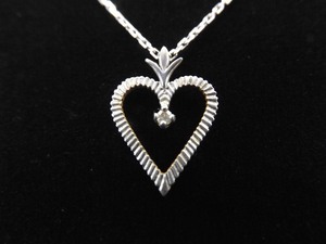 .925 Sterling Silver Diamond Heart Pendant Necklace