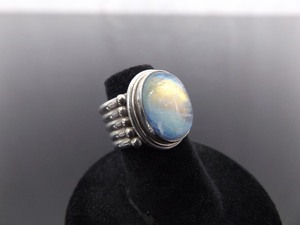 .925 Sterling Silver Labradorite Cabochon Ring Size 6