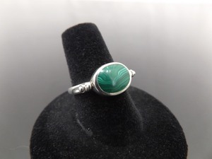 .925 Sterling Silver Inlayed Malachite Crystal Ring Size 7.75