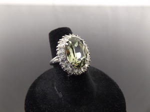 .925 Sterling Silver Light Peridot Crystal Ring Size 6.5