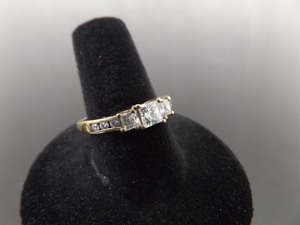 .925 Sterling Silver Zirconia Vermeil Ring Size 8