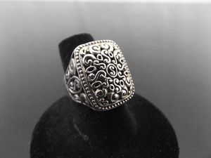 .925 Sterling Silver Scrolled Ring Size 6.25