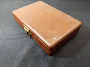 lot 7 image: Vintage Stereo Realist Viewer