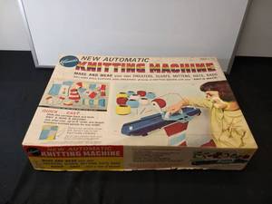 lot 46 image: Vintage 1966 Kenner Automatic Knitting Machine Toy with Box and Instructions