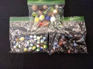 lot 65 image: Vintage Glass Marbles - 3 Bags