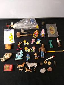 lot 73 image: Huge Lot of Collectible Figures Pipes and More
