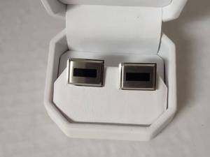 lot 2 image: Brand New Cuff Links and Tie Clip (Money Clip) In Original Boxes