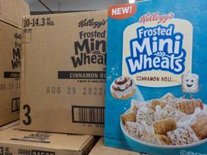 lot 3 image: Case of 10 -14 oz Boxes Kelloggs F...