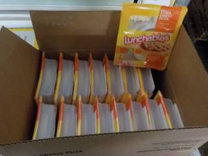 lot 12 image: 16 - 4 oz Frozen Pkgs Extra Cheesy ...