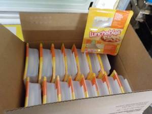 lot 15 image: 16 - 4 oz Frozen Pkgs Extra Cheesy ...