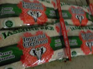 lot 37 image: 4 - 4 lb. Bags Imperial Elephant Ja...