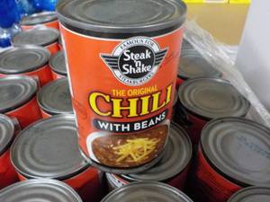 lot 101 image: 12 Pack Steak N Shake Chili with Be...