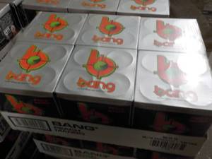 lot 132 image: 24 Pack Peach Mango Bang...