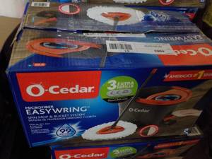 lot 176 image: Ocedar Spin Mop and Bucket...