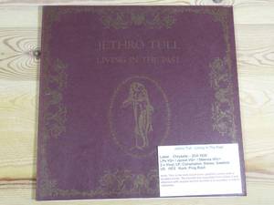 lot 24 image: Jethro Tull - Living in The Past - 1972 - 2 LPsVinyl Records