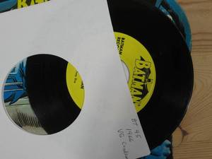 lot 123 image: Batman Records (lot of 2) - 1966 -  99 & 95 Tracks - Vinyl Records LPs