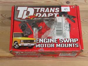 lot 41 image: Trans-Dapt 4505 Motor Mount, One Pair