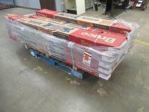 18 Cases of Bruce Plano Oak Country Natural 34 in. Thick x 3-14 in. Wide x Varying Length Solid Hardwood Flooring (22 sq. ft.  case) Approximately 396 Sq. Ft. Total. NO RESERVE