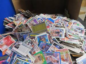 OVER 13 LBS OF COLLECTABLE CARDS