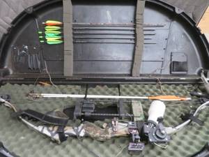 MYLES KELLER LEGEND MAGNUM BOW (FISHING)