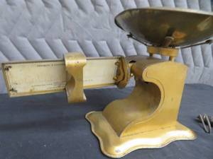 ANTIQUE PALOUZE CANDY SCALE