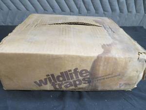 VINTAGE UNOPENED BOX OF VICTOR TRAPS.
