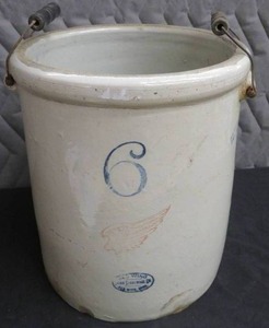 ANTIQUE  6 GAL REDWING CROCK WITH HANDLES