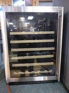 lot 18 image: Marvel Industries Wine Refrigerator