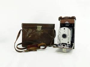 Vintage 1940s - 1950s Polaroid Land Camera Model 95 with Case