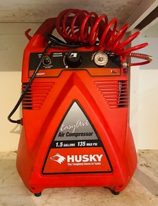 lot 49 image: Husky Air Compressor with Manual