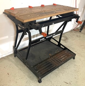 lot 62 image: Black & Decker Workmate 400 Work Center with Manual