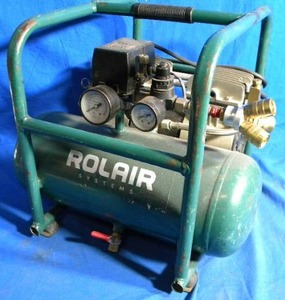 lot 32 image: Rolair Oil-Less Compressor with Overload Protection and Low RPM for Quiet Operation ((Tested and Working))