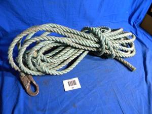 lot 38 image: Heavy Duty Tie Down Chord and Clamp