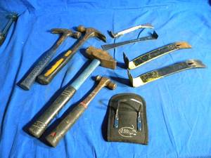 lot 31 image: Assortment of Tools