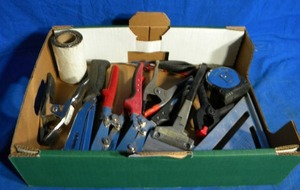 lot 40 image: Miscellaneous Handyman Assortment of Tools