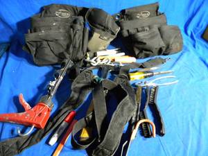 lot 8 image: Dead On Tools Heavy Duty Work Belt Full of Tools and Supplies